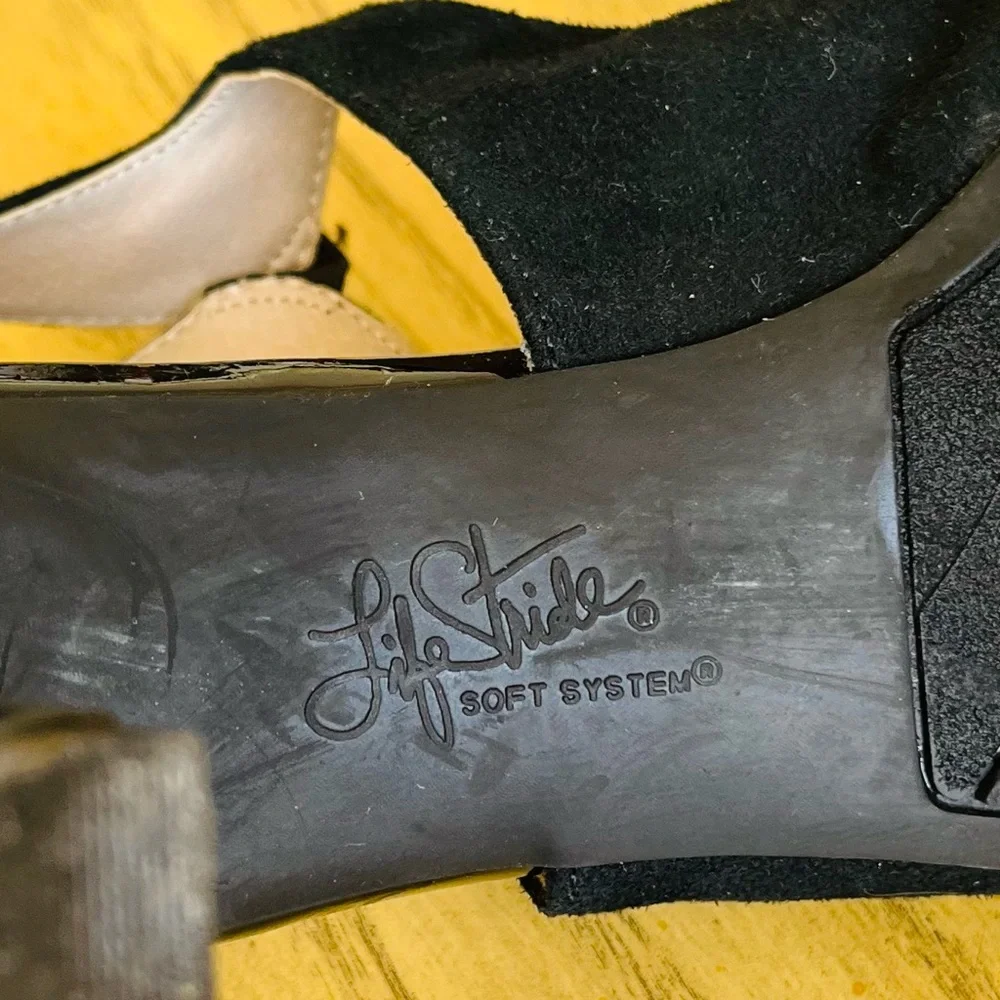 Life Stride Suede Pumps Giovanna 2